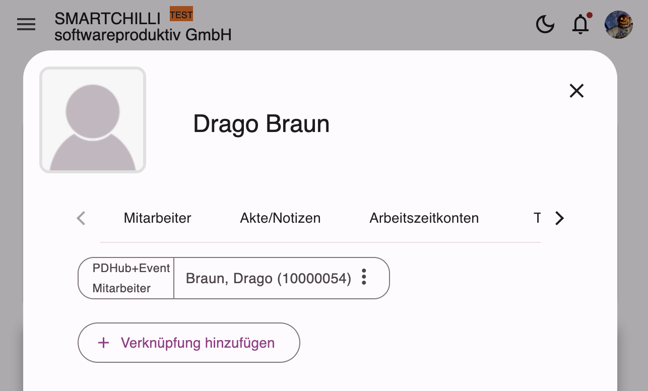 Reiter Externe Verknüpfungen in den Mitarbeiterdetails mit hinzugefügter Verknüpfung zum PD Hub